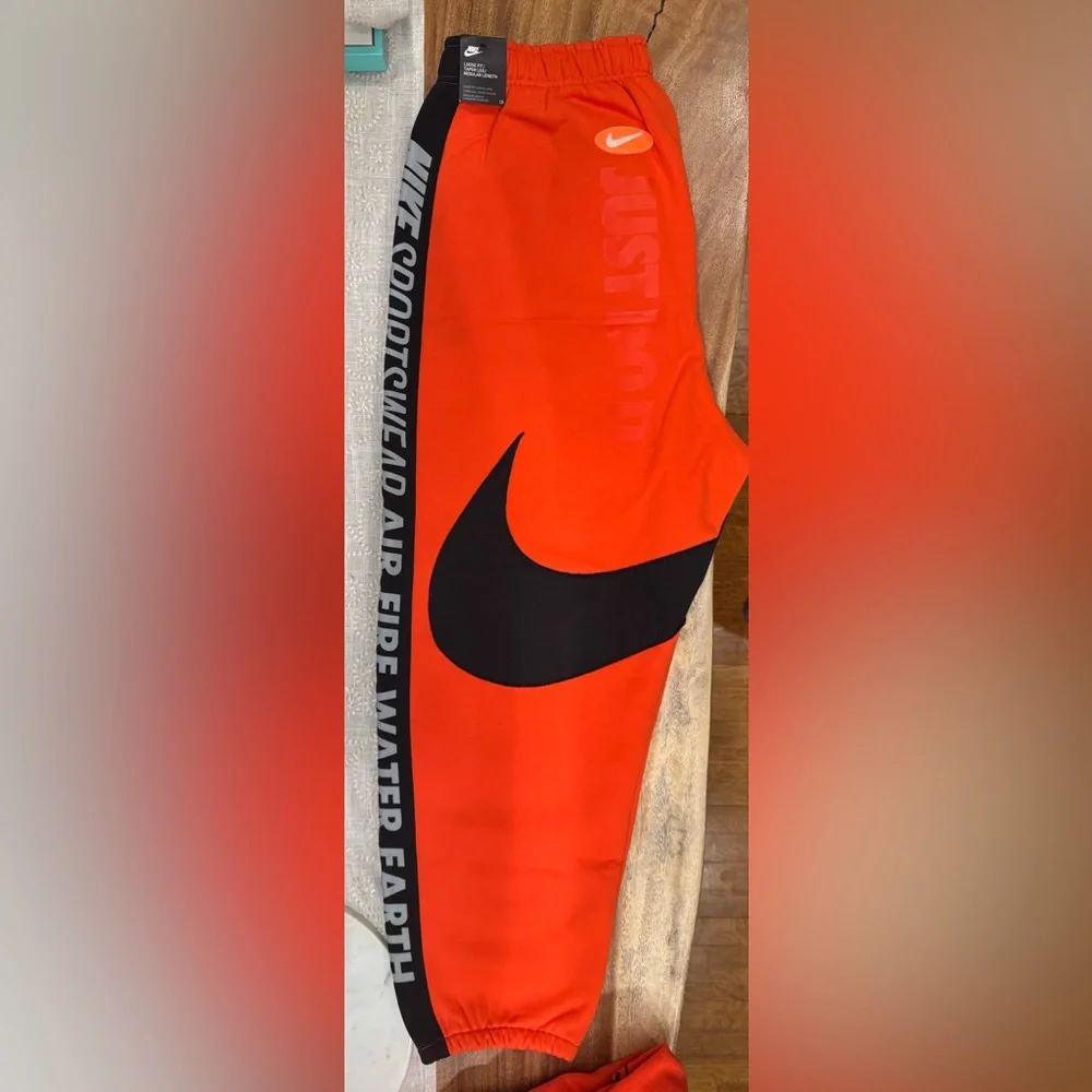 NIKE ELEMENTS HOODIE & SWEATPANTS SET ULTRA RARE ORANGE COLOR-WAY BRAND NEW NWT - Picture 10 of 16